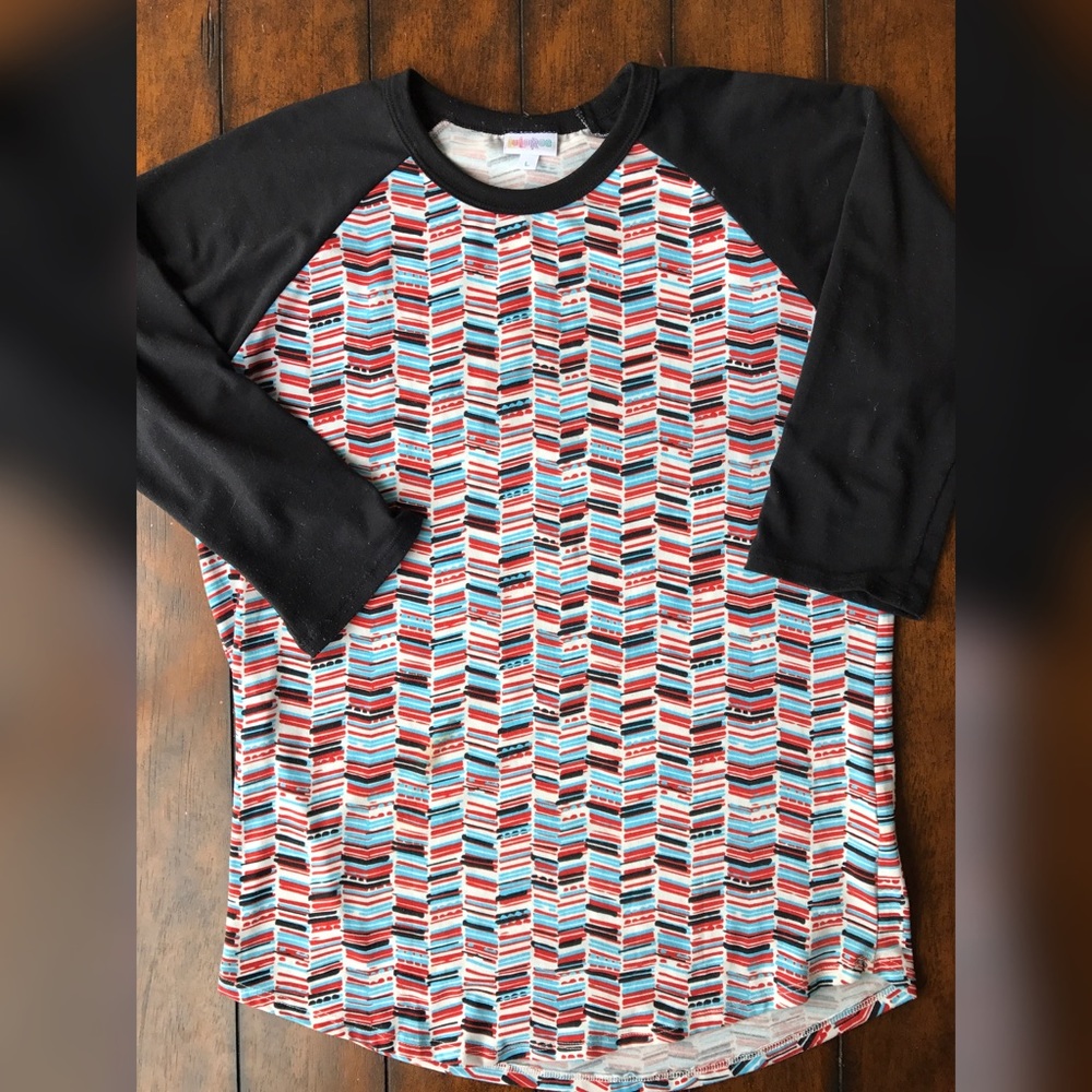 LulaRoe Randy Tee