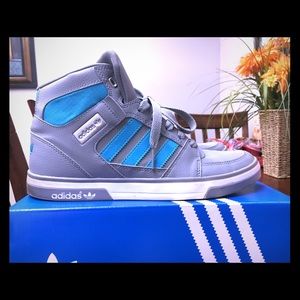 Adidas Originals High Top - Unisex kids size 7