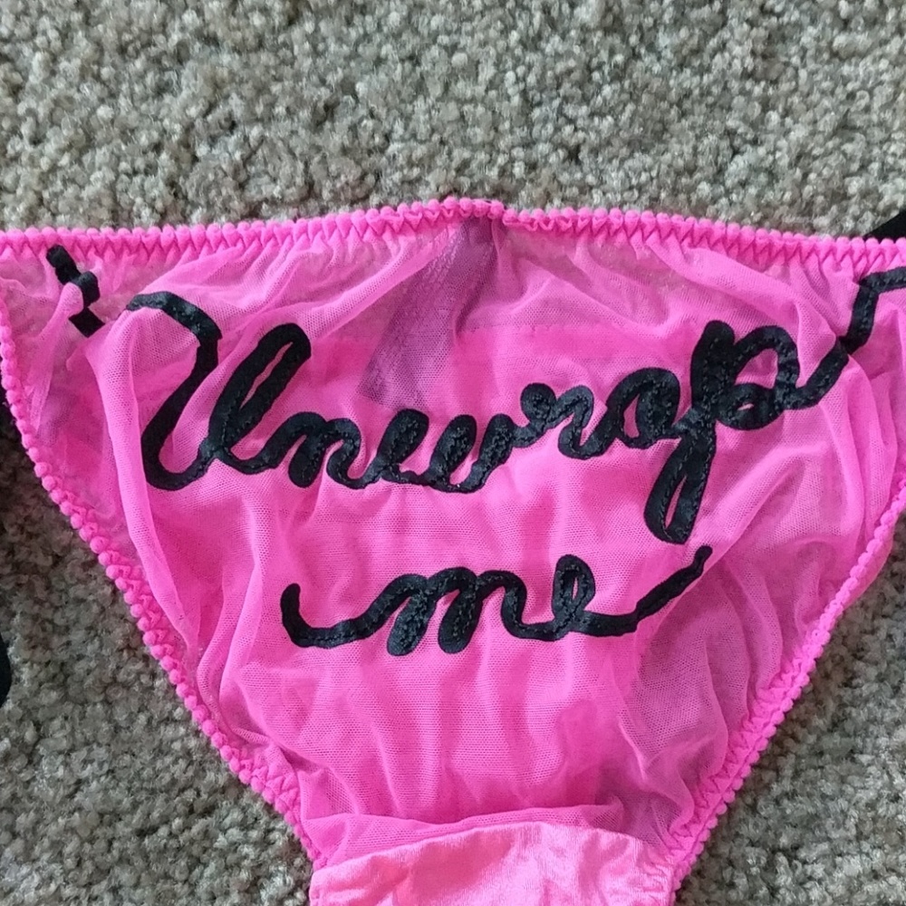 Sexy Little Things by VS