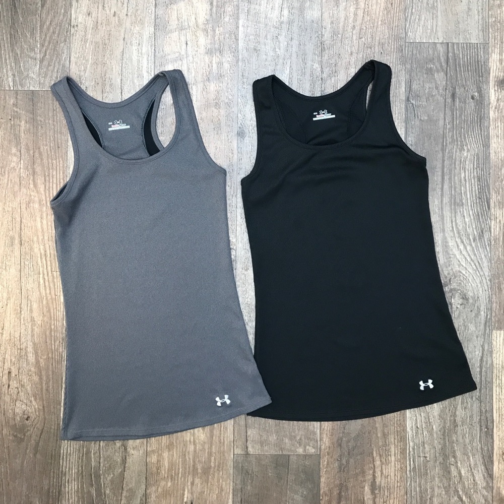 ✌🏼 Under Armour small tanks