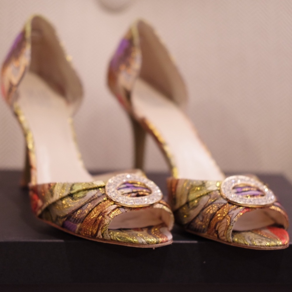 Pelle Moda Heels