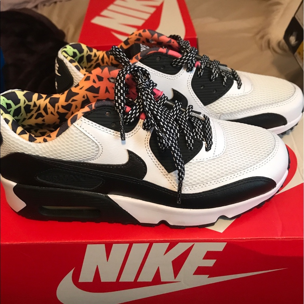 Brand new air max 90s with box