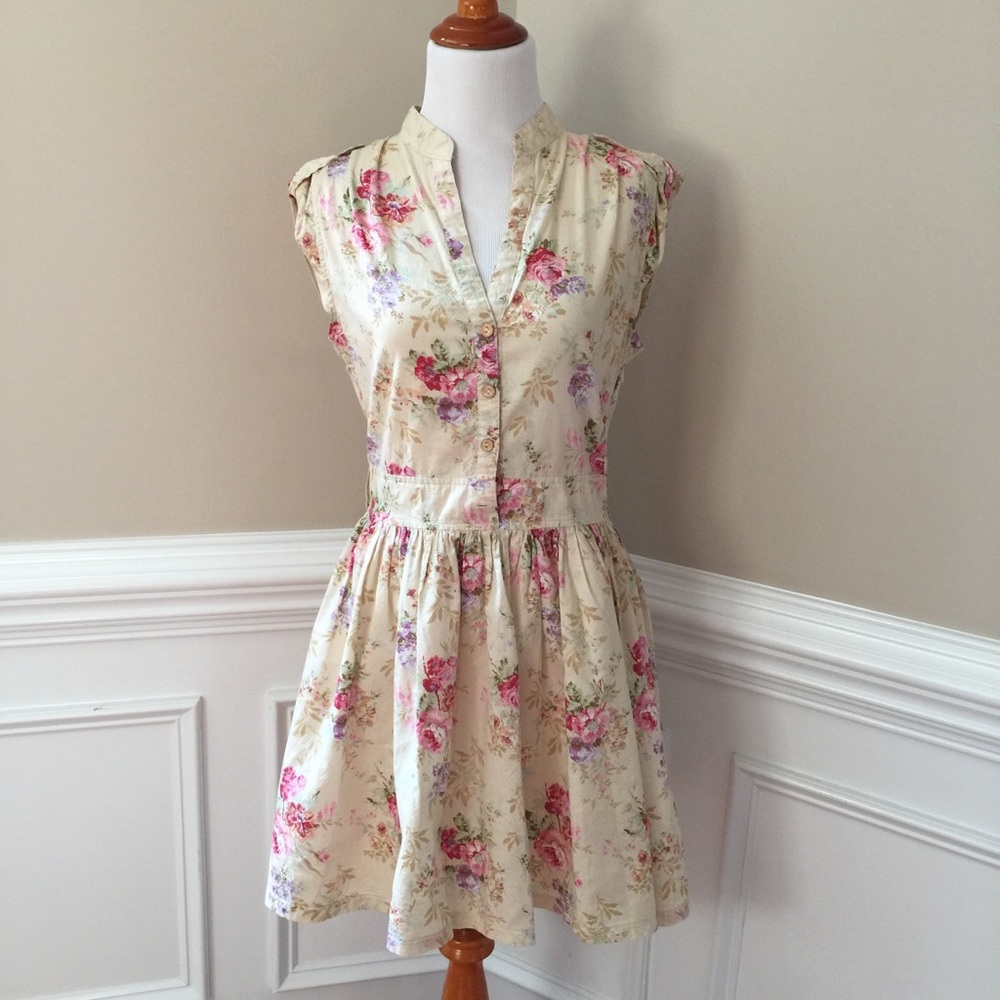 Fit-n-flare floral button down dress size small