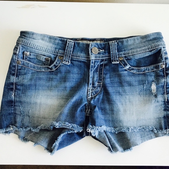 🔥BKE denim shorts - Picture 2 of 5