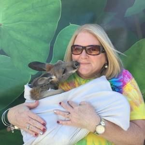 Meet your Posher, Stephanie