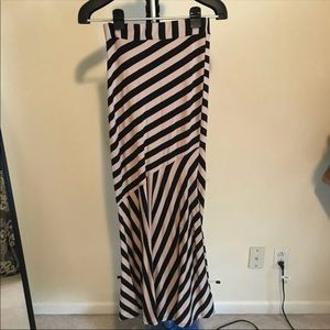 Maxi skirt