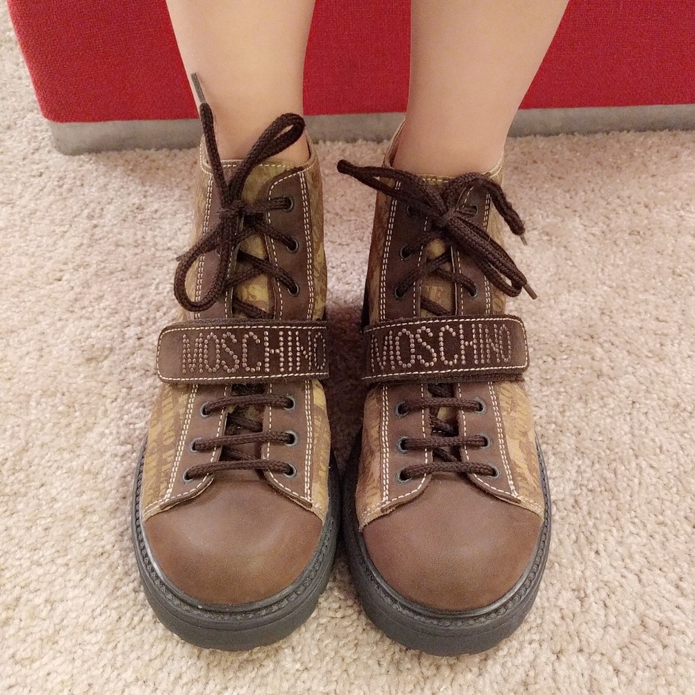 Vintage 1990s Moschino Graffiti Print Suede Army Combat Doc Marten Boots 35 5