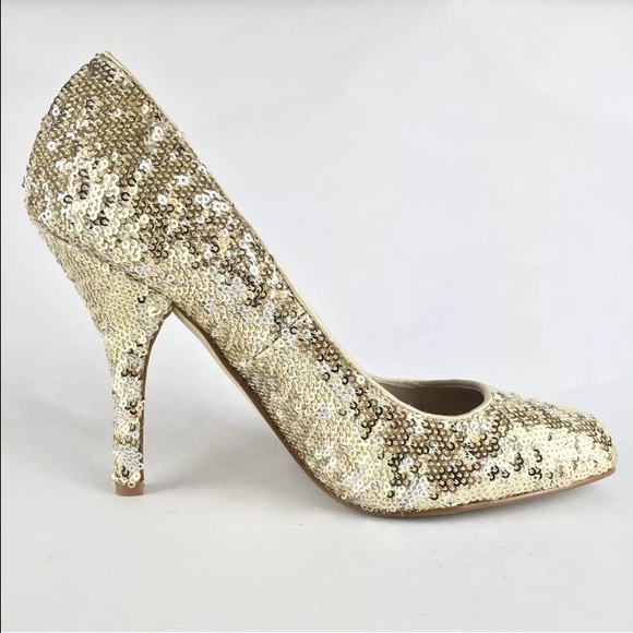 White House Black Market Shoes - White House Black Market Adie Pumps Gold Sequins 7