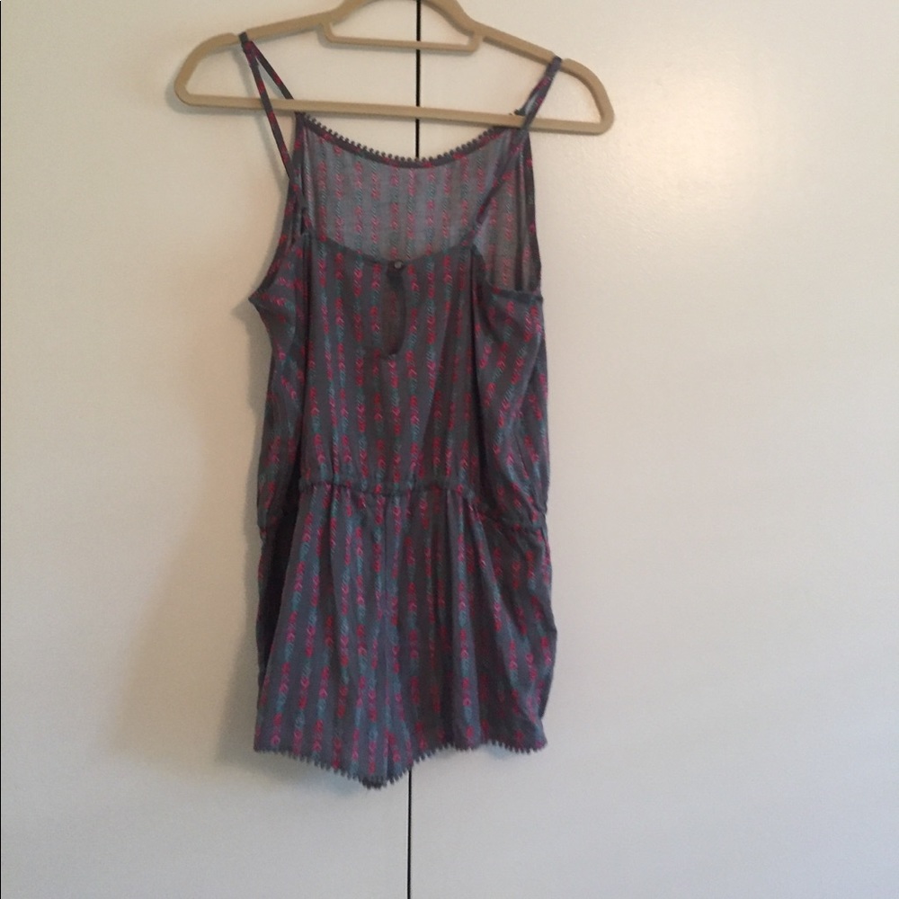 Patterned romper - Picture 2 of 2