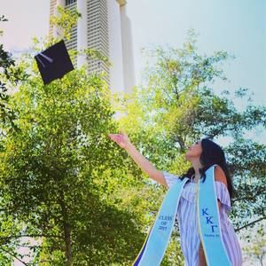 Meet your Posher, Courtney