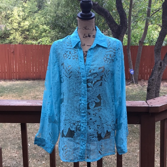 Lace button up Blouse - Picture 1 of 3