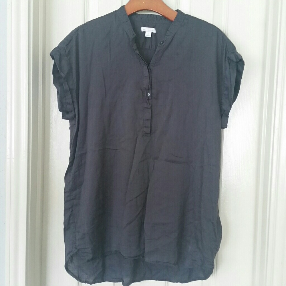 Gap half button up top