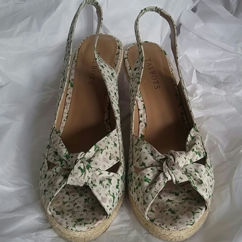 Shoes👟 - Picture 3 of 8
