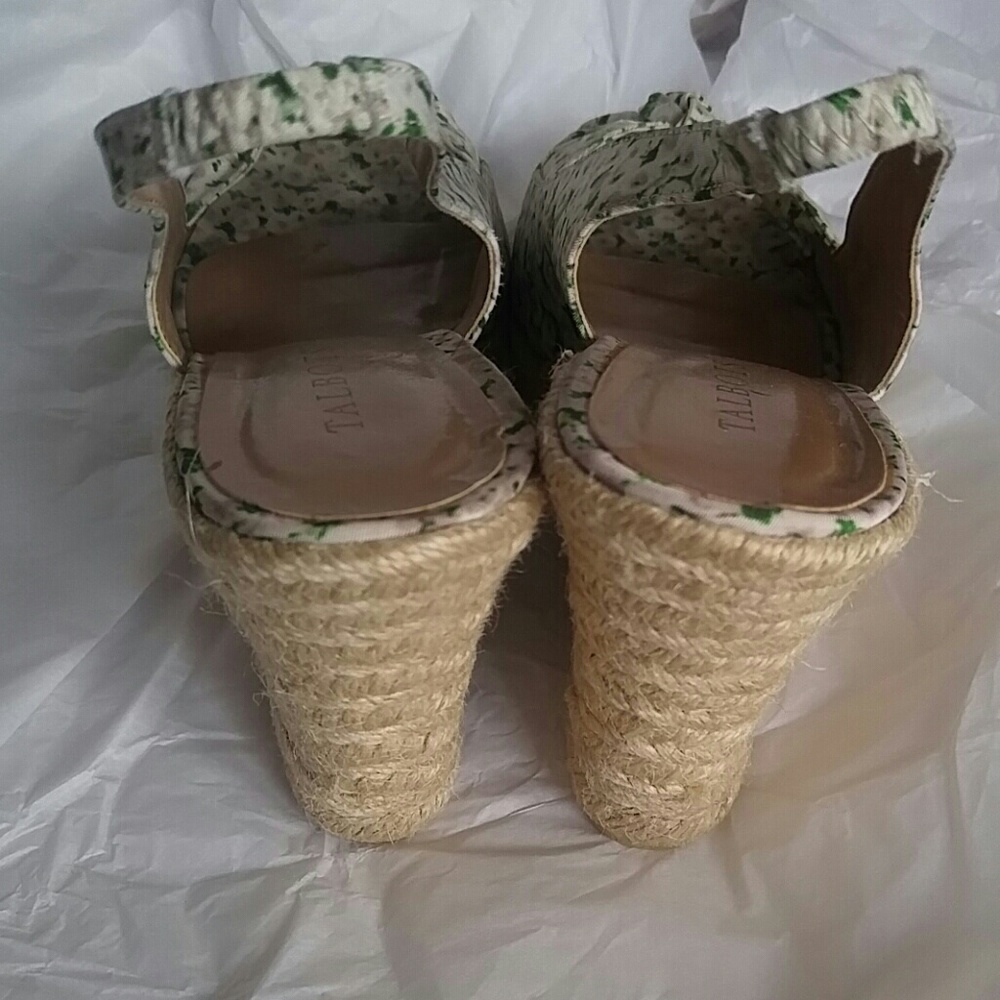 Shoes👟 - Picture 5 of 8