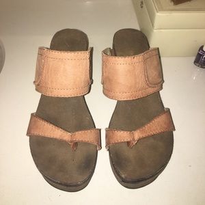 OTBT brown leather wedges