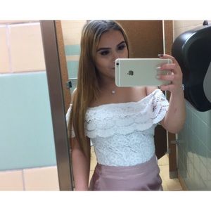 Meet your Posher, Angeliz