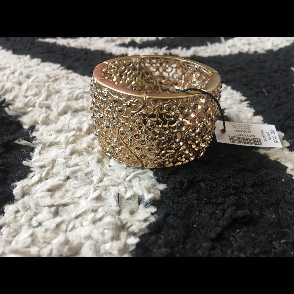 White House Black Market filigree stretch bracelet