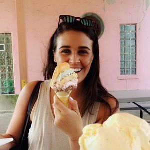 Meet your Posher, Brooke