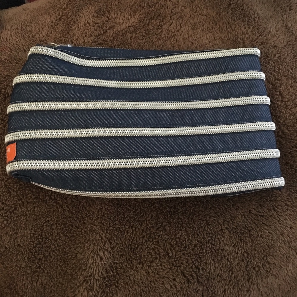 Zip-it wallet