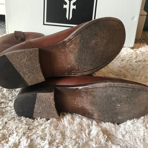 Frye boots size 7 - Picture 2 of 3