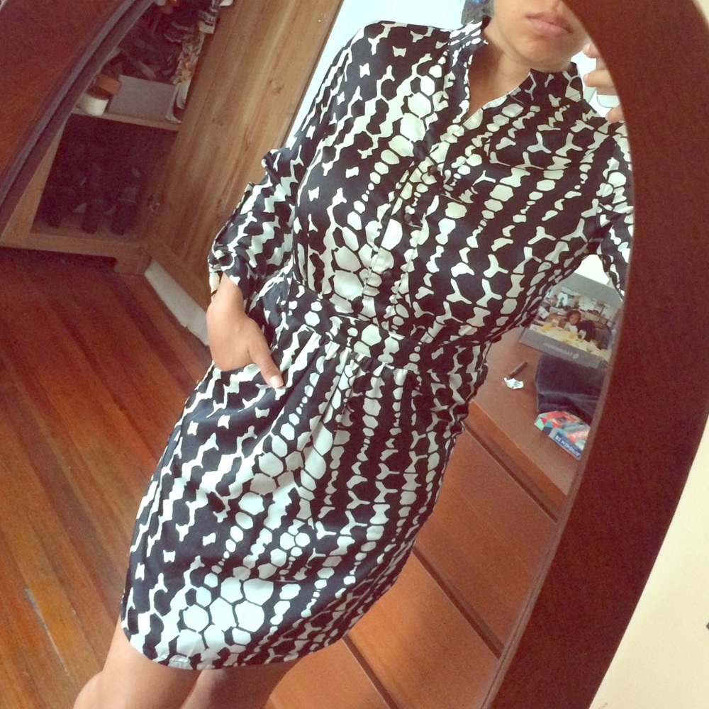 Venus Black & White Patterned Dress with 2 Pockets