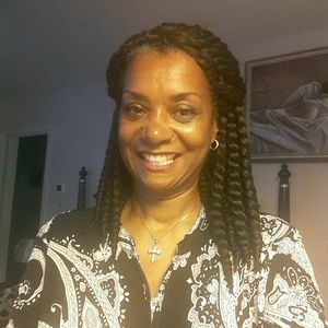 Meet your Posher, Anthea