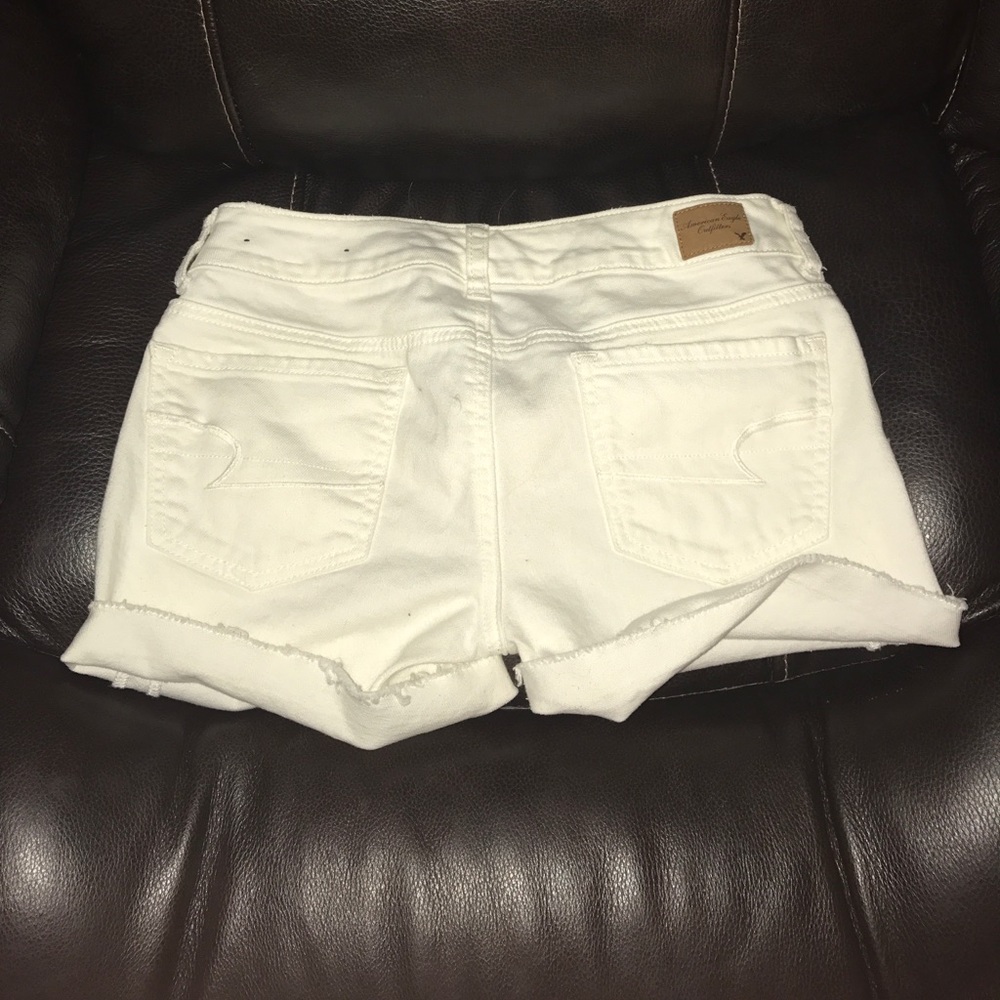 American eagle white shorts