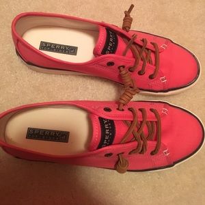 Never worn sperry top siders