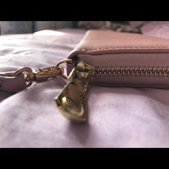Pink Wristlet - Picture 4 of 4