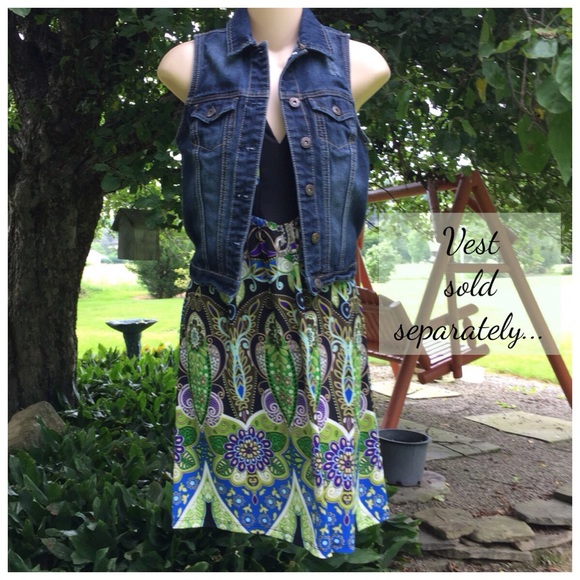 IZ BUYER Beautiful Bold Paisley RacerBack Summer Dress S - Picture 4 of 8