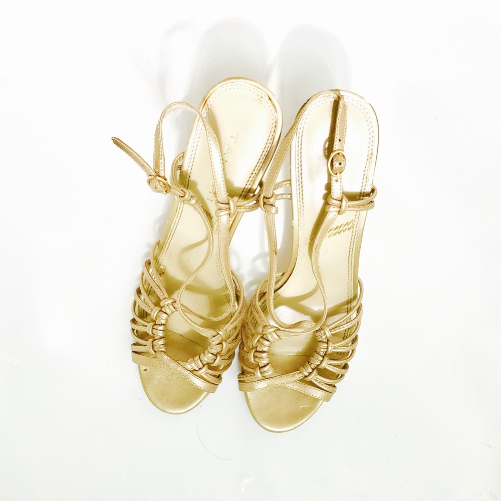 Tahari Heels