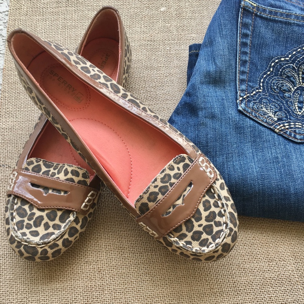 {sperry} animal print loafers
