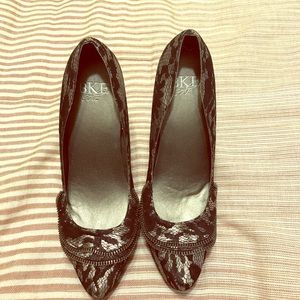 BKE Sole black/grey 4" heels.