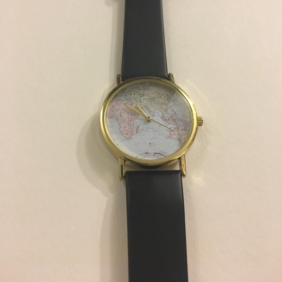 Black strap subtle tone world map watch - Picture 3 of 3