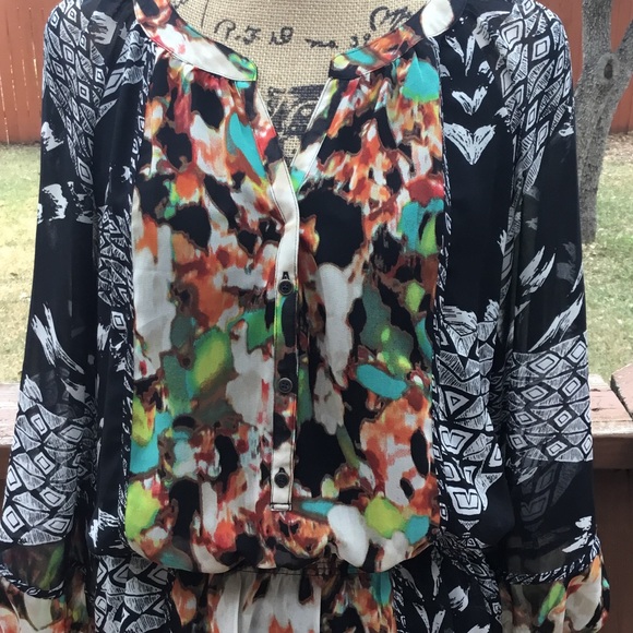 Multi colored tunic - Picture 2 of 2