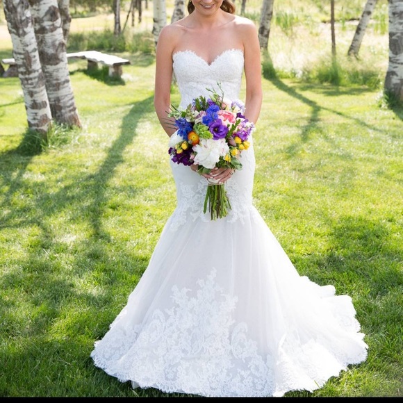 Liancarlo Couture Wedding Dress - Picture 3 of 6