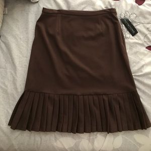 New Notations Brown Pleated Skirt Large