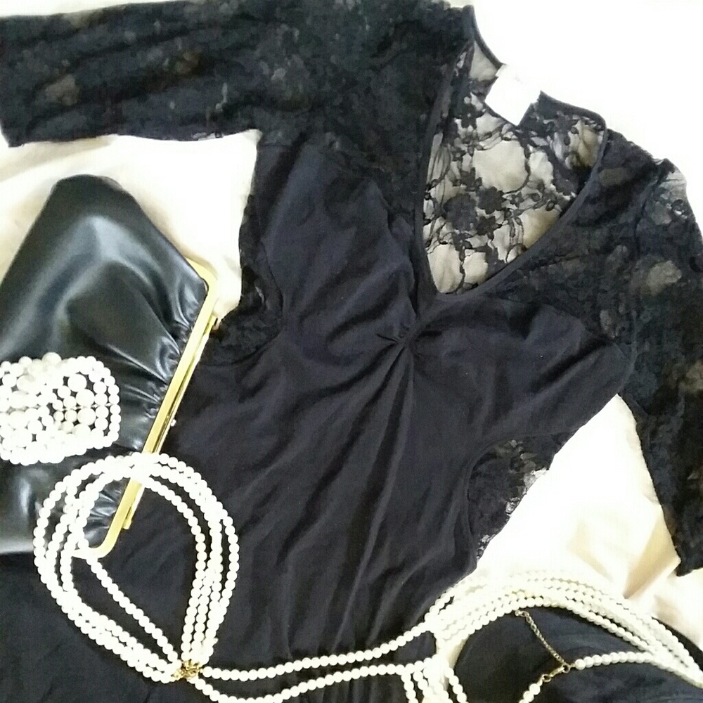 ❤The Black Lace Dress