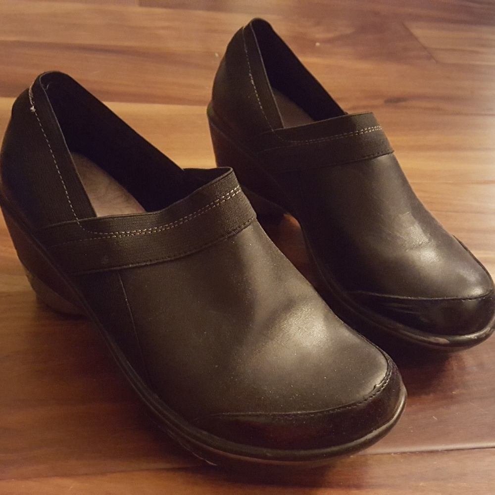 Jambu sport wedge size 6.5