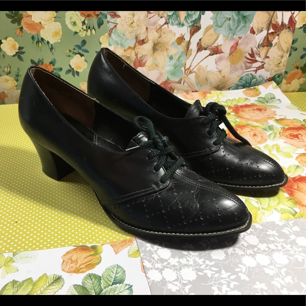 True Vintage 50's Mary-Jane Heels ! 👯