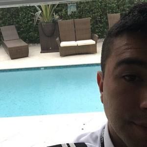 Meet your Posher, Camilo