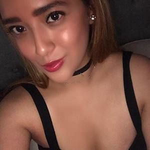 Meet your Posher, Yesenia