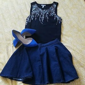 Black top with beads