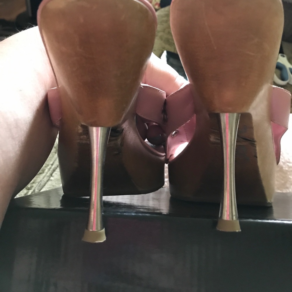 Bebe pink leather stilettos with wood bottom - Picture 7 of 7