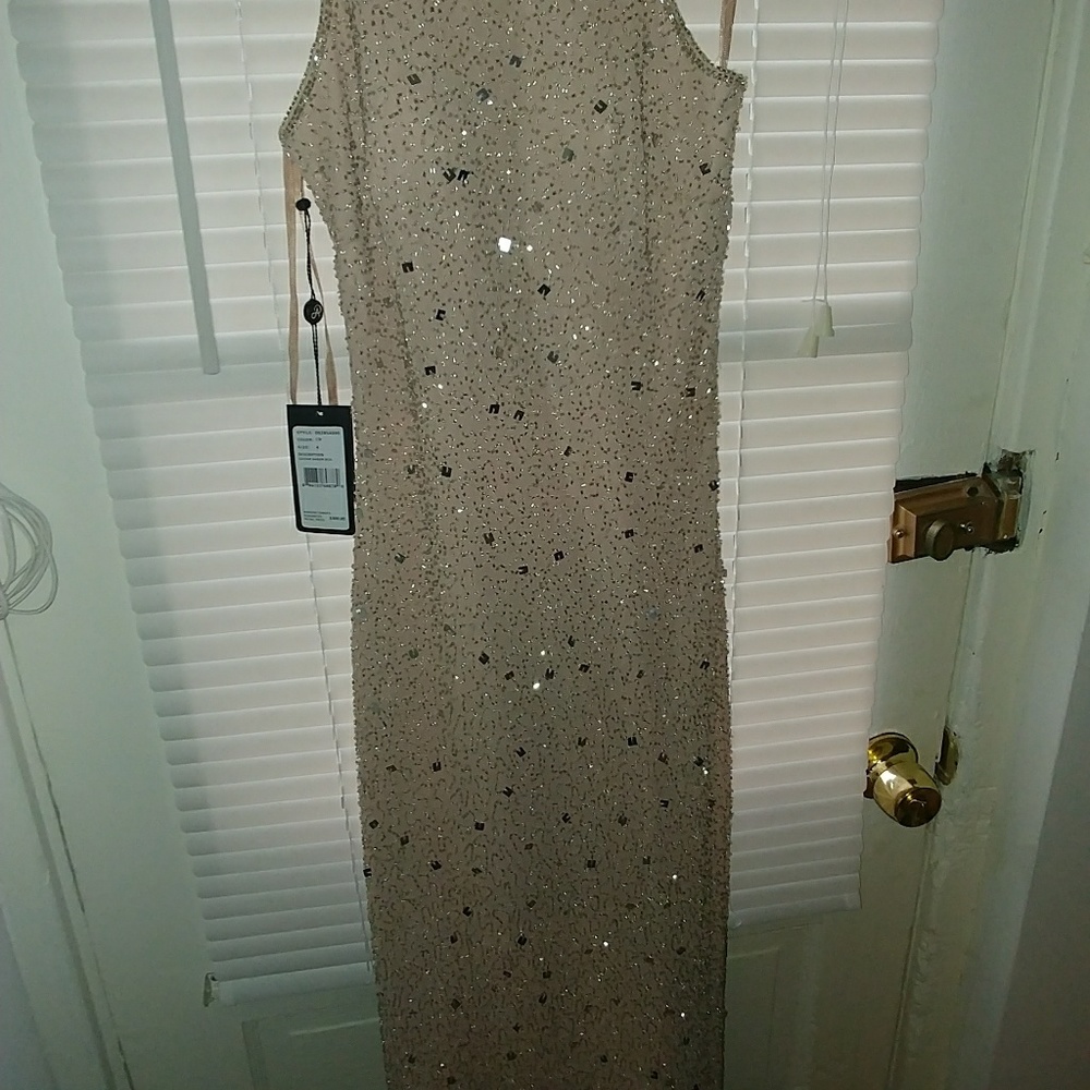 Light pink dress - Picture 2 of 8