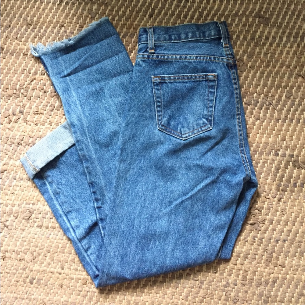 Brandy Melville John Galt Boyfriend Jeans