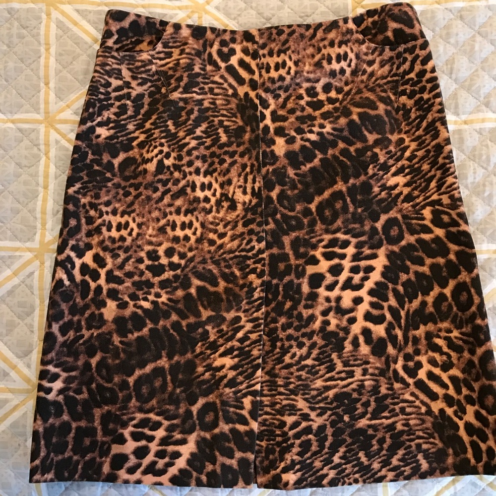 View animal print Skirt