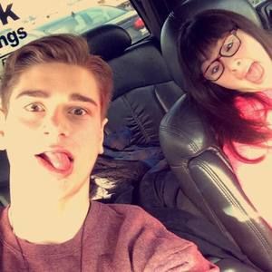 Meet your Posher, Johnny