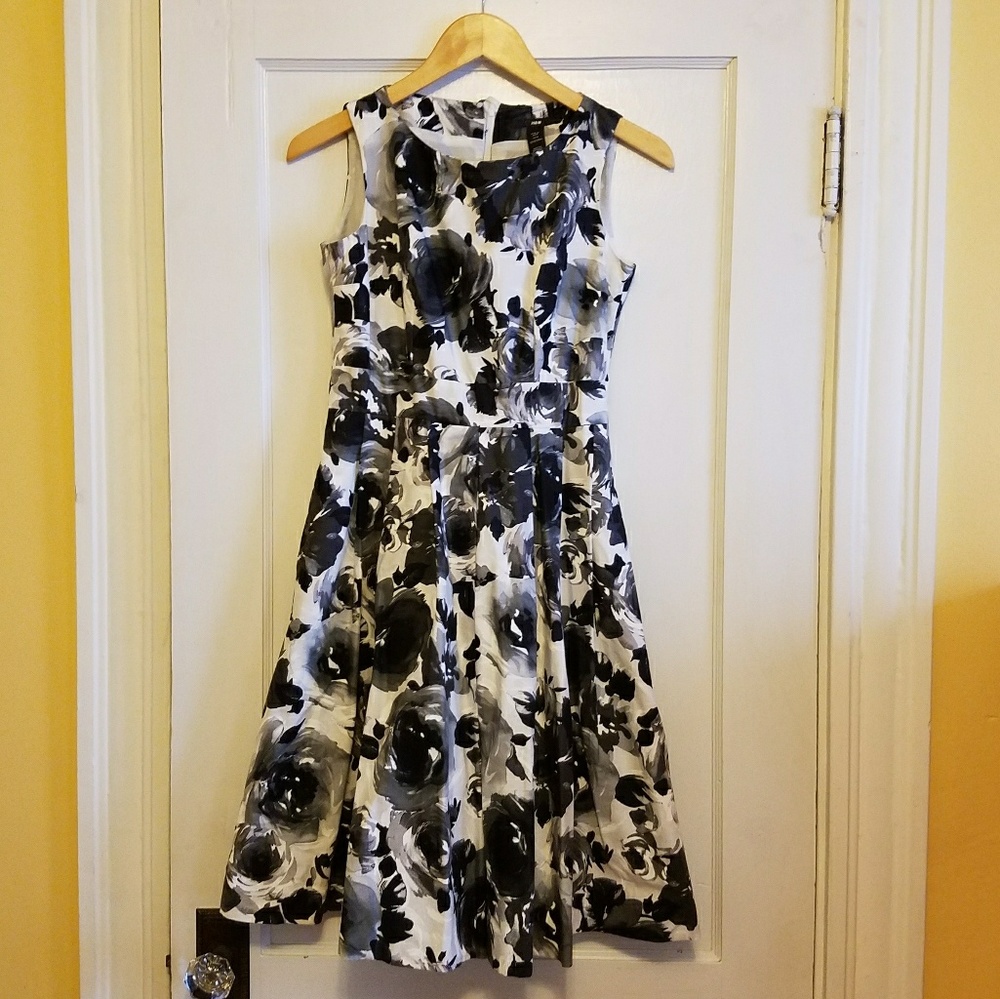 Black, gray, and white H&M dress