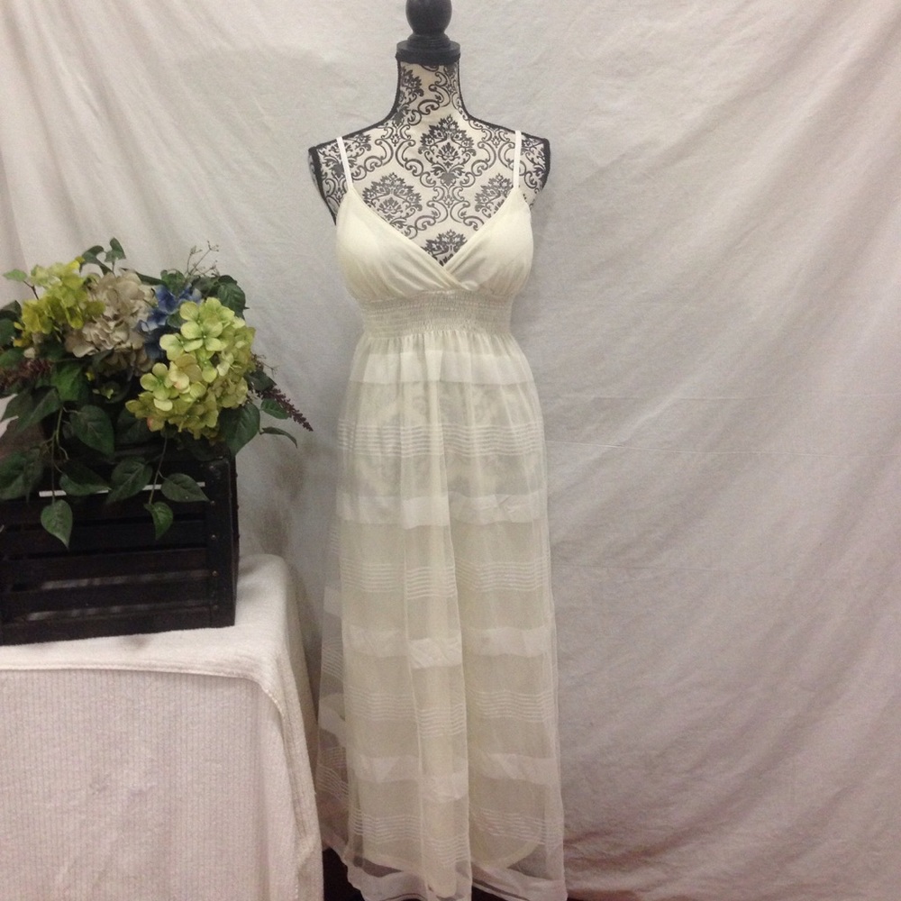 NWT Ivory Ethereal Beach Maxi Dress